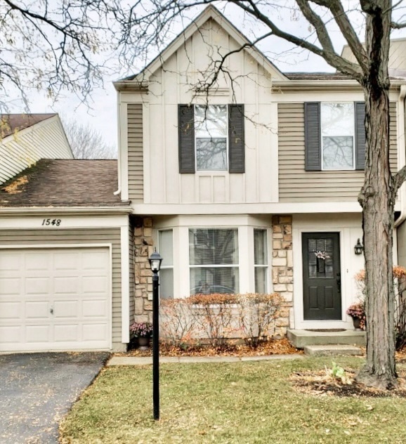 Property Photo: 1548 N Gatewood Avenue IL 60067