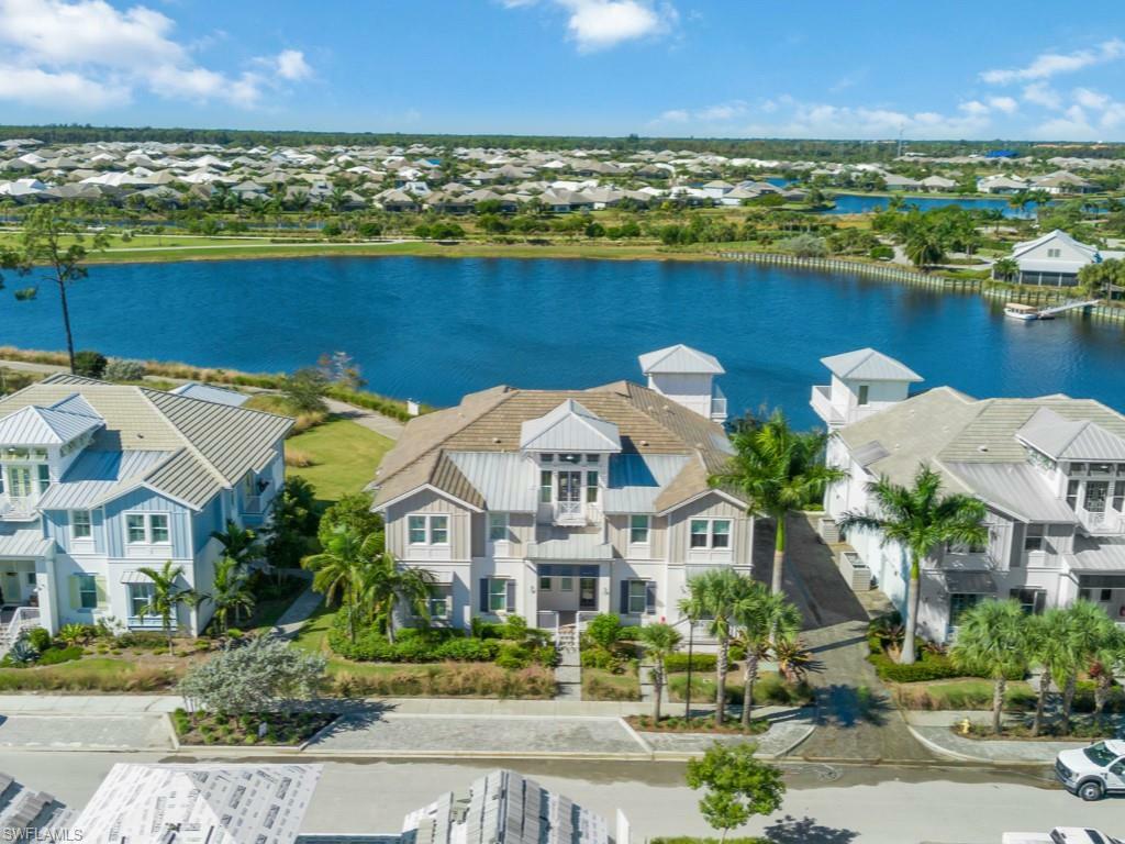 Property Photo: 6537 Dominica Dr 202 FL 34113