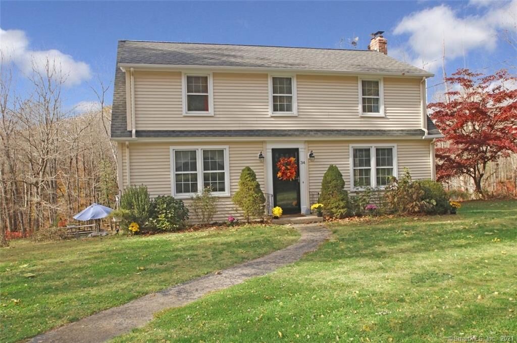Property Photo:  34 Long Hill Road  CT 06456 