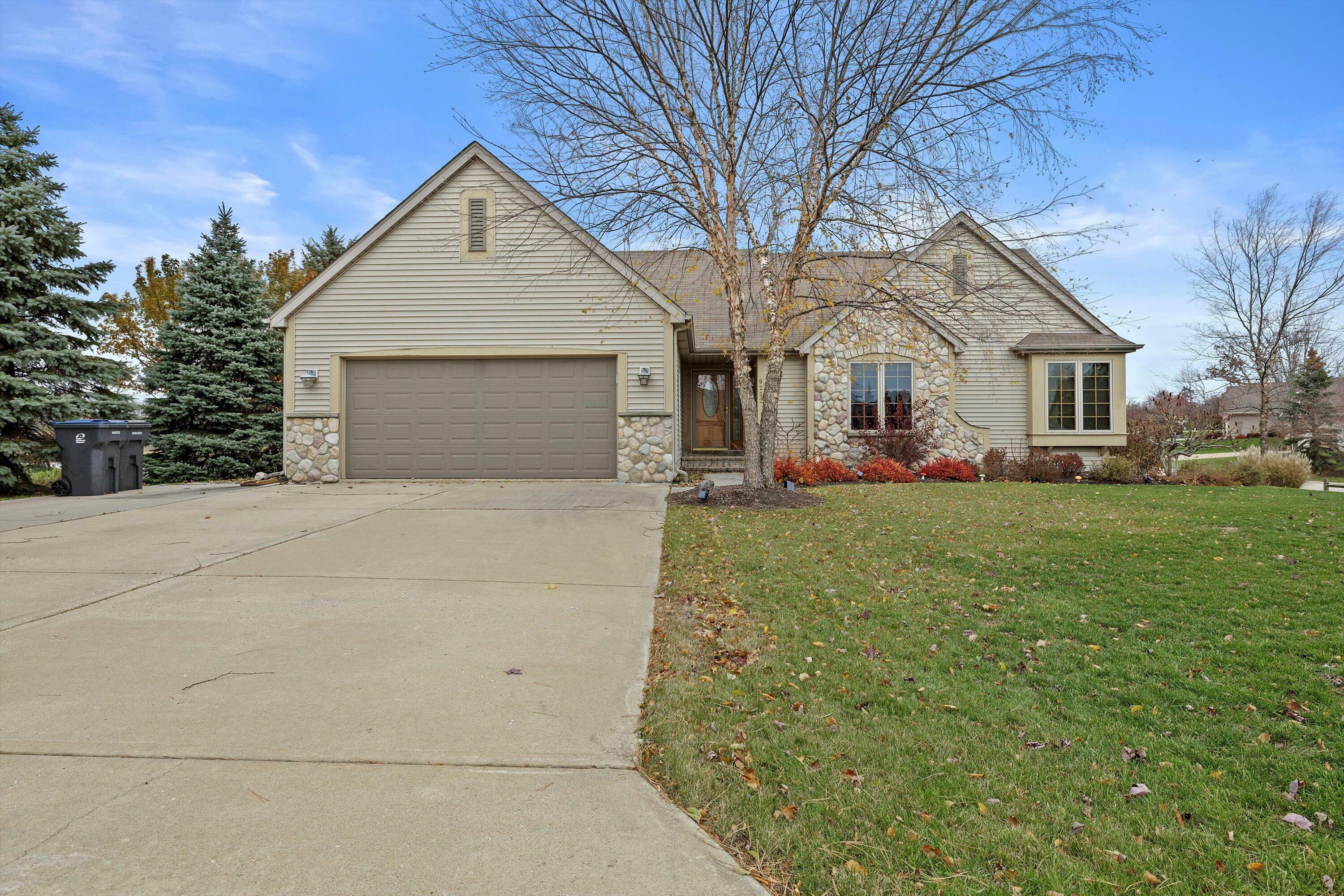 Property Photo:  9252 Millstone Dr  WI 53406 