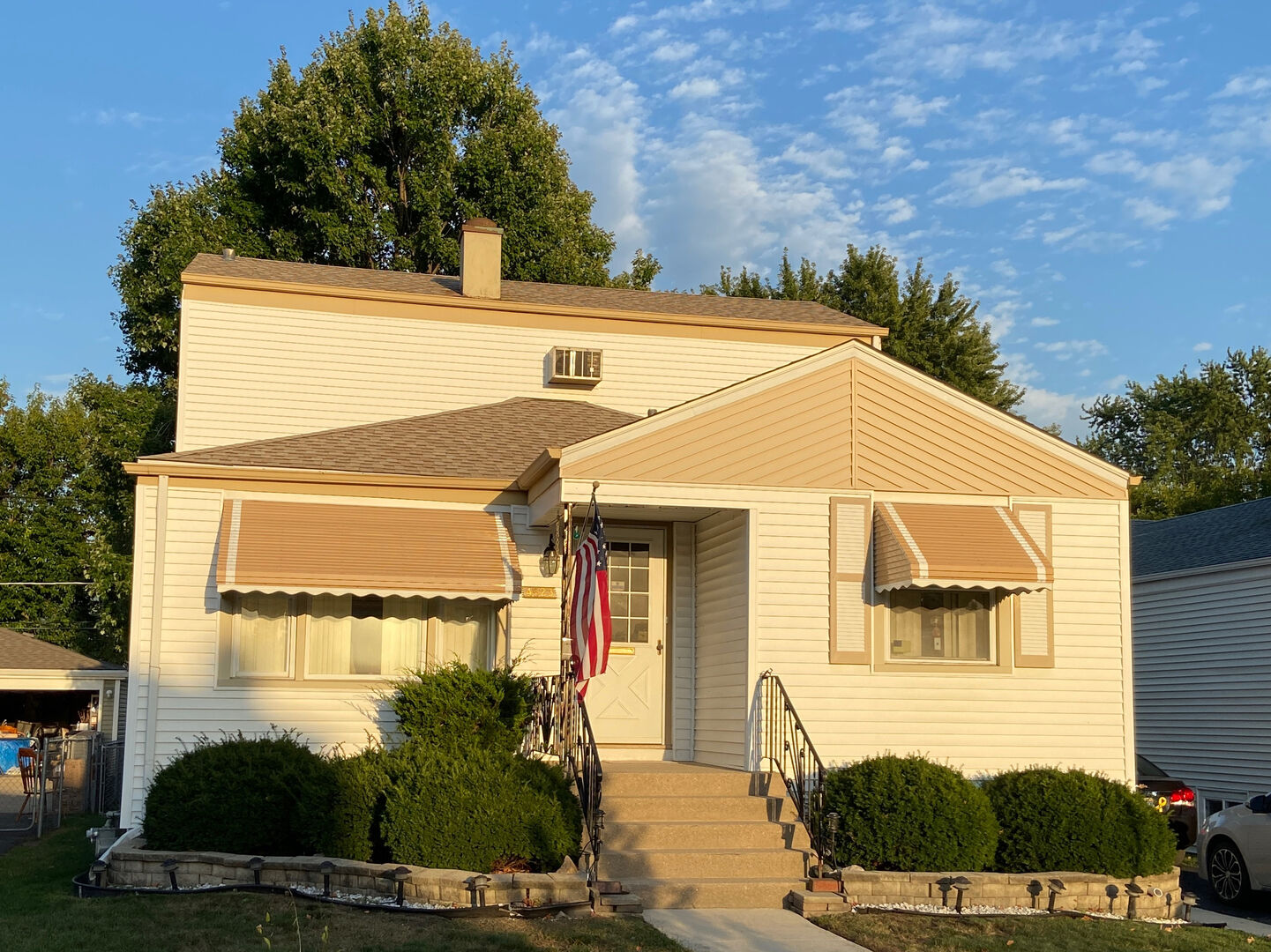 Property Photo: 4523 Clinton Avenue IL 60402