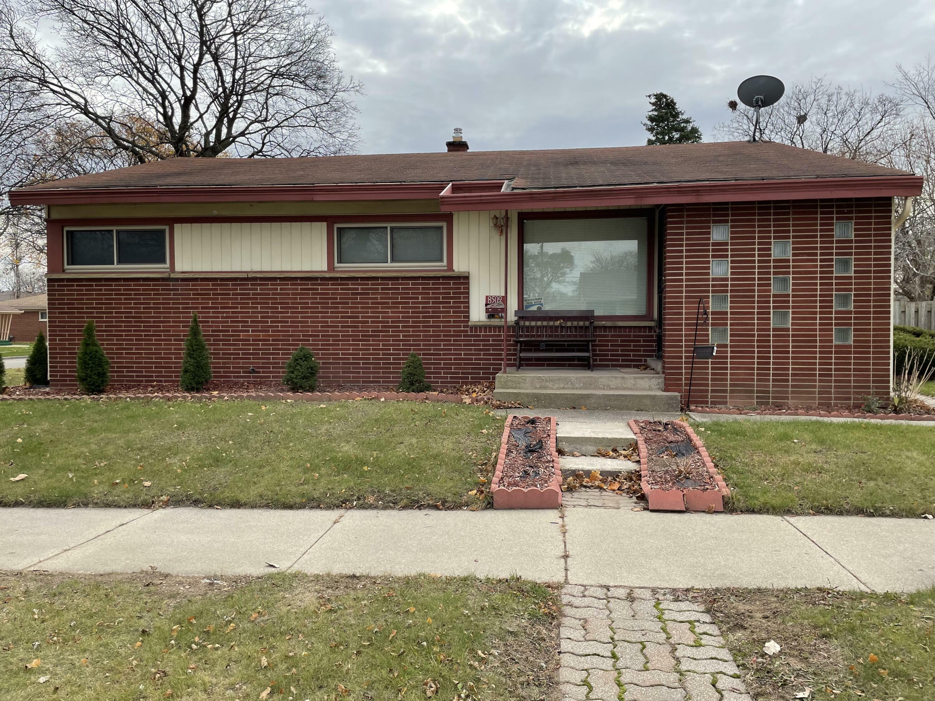 Property Photo: 8509 W Ruby Ave WI 53225