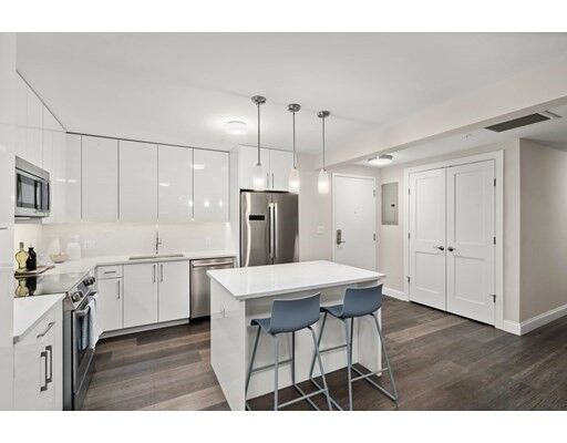 Property Photo: 771 Harrison Avenue 302 MA 02118