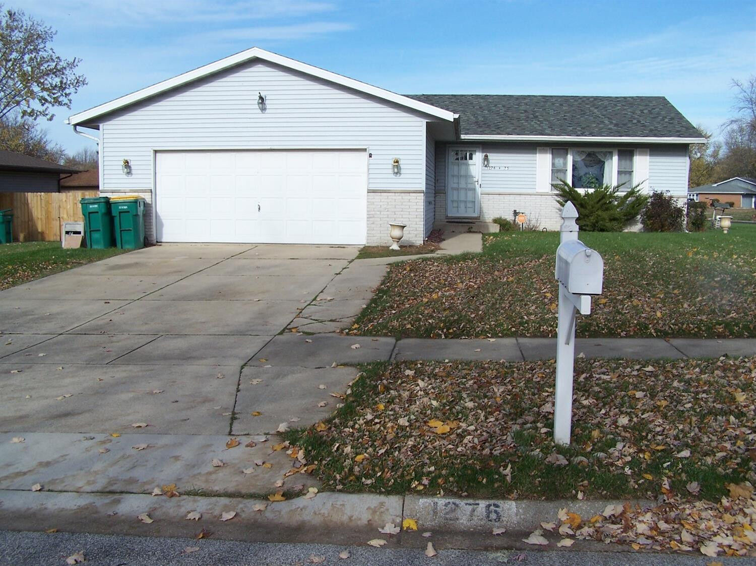Property Photo: 1276 W 75th Avenue IN 46410
