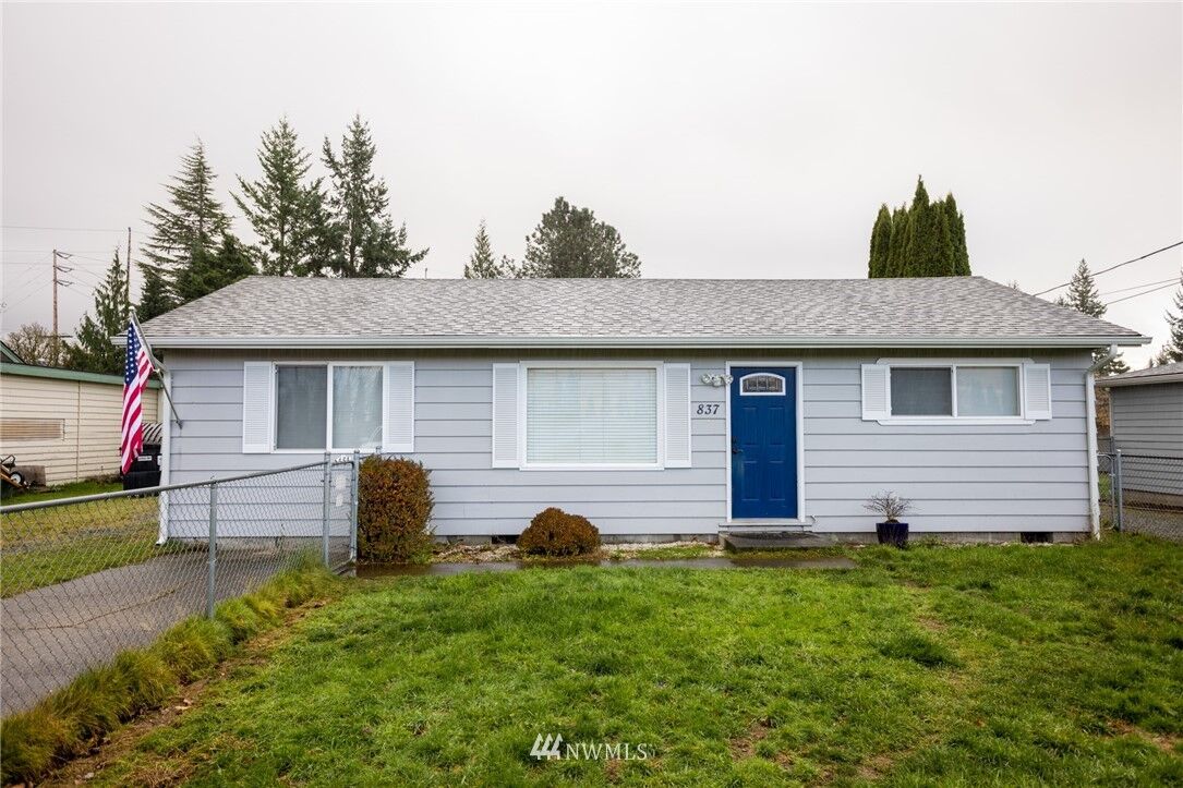 Property Photo: 837 Waldron Street WA 98284