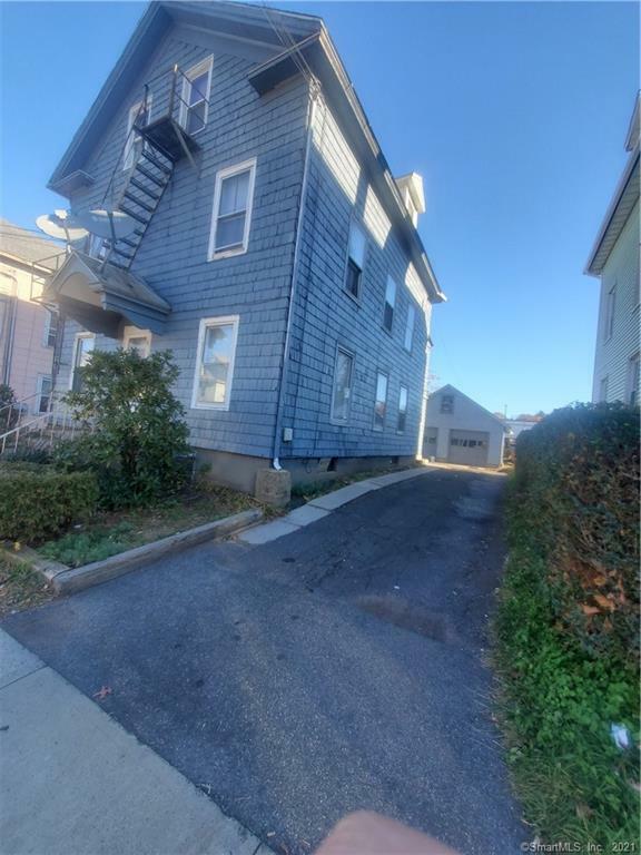 Property Photo:  81 Twiss Street  CT 06450 