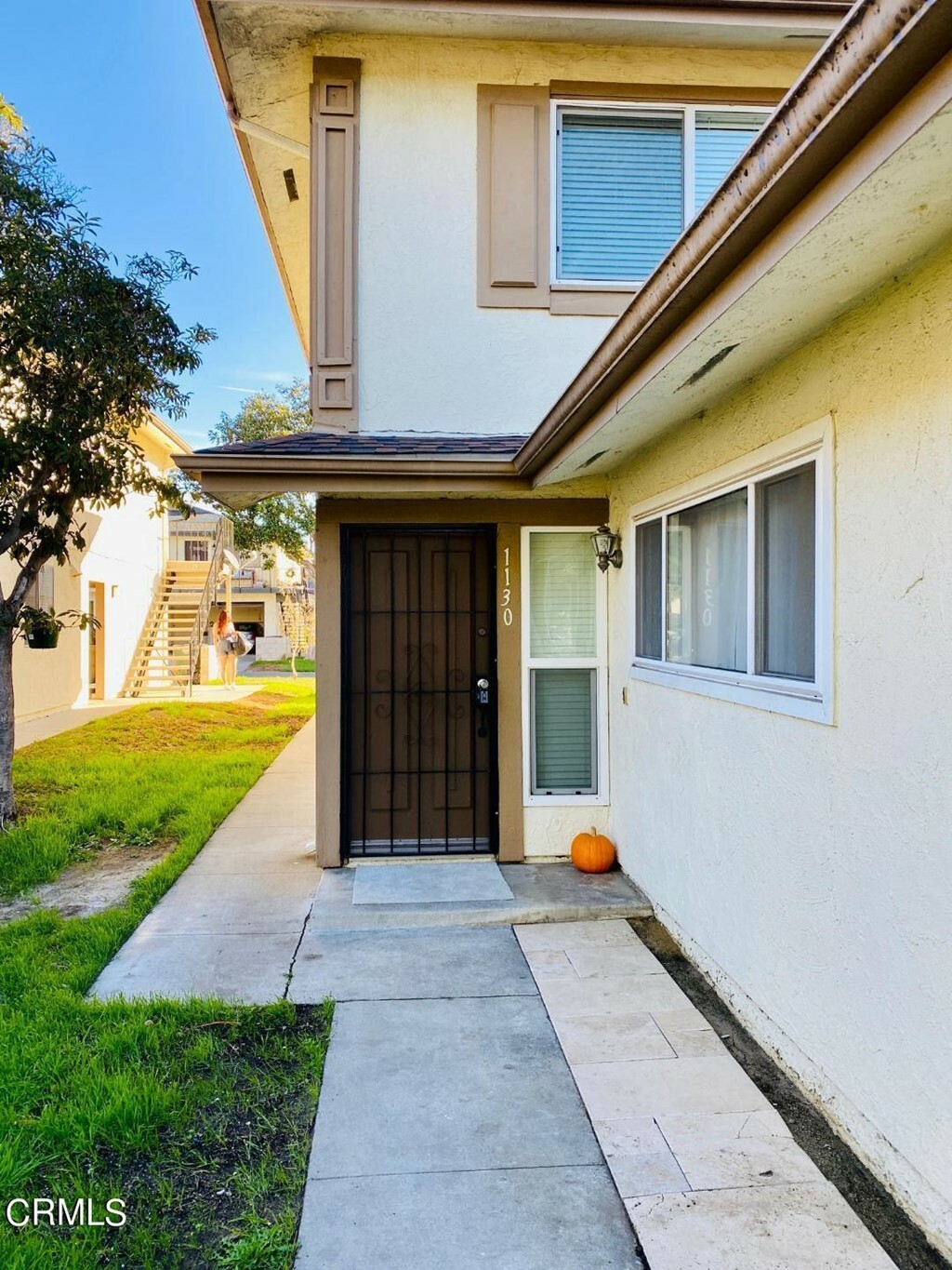 Property Photo:  1130 Bryce Way  CA 93003 