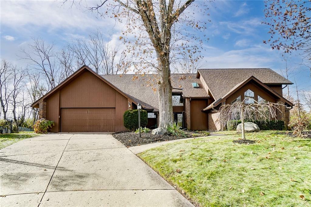 Property Photo: 6426 Woodacre Court OH 45322