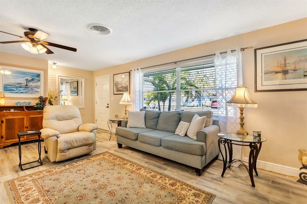 Property Photo: 11106 60th Avenue FL 33772