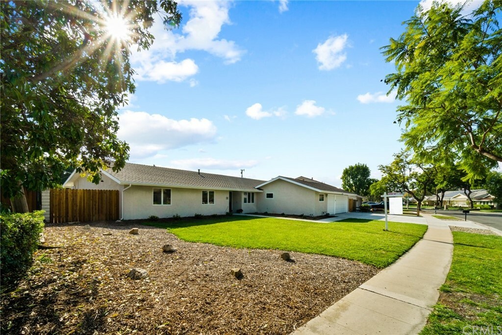 Property Photo:  536 Rosarita Drive  CA 92835 