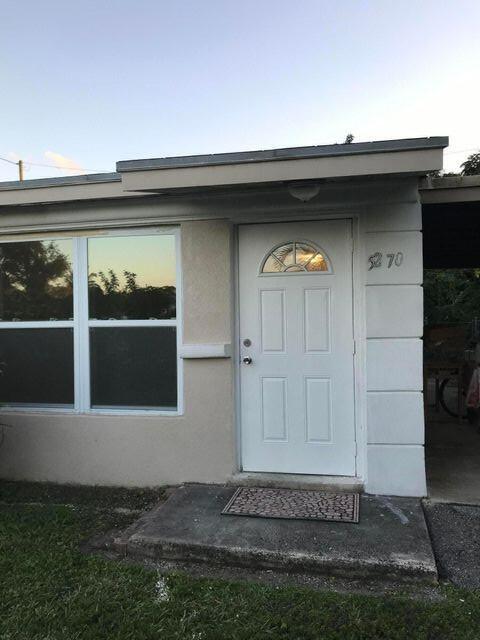 Property Photo: 5270 SW Helene Place SW FL 33407
