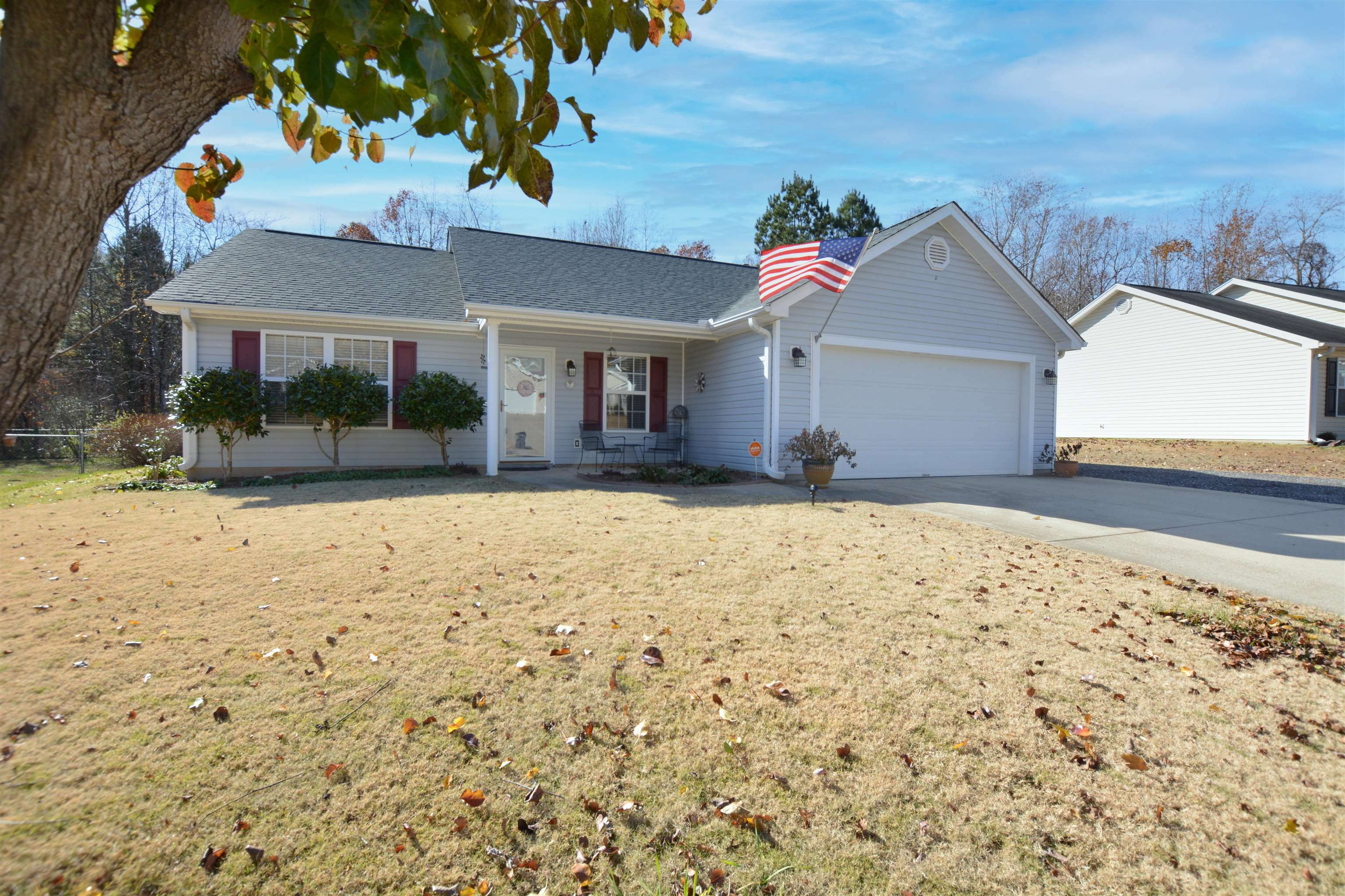 Property Photo:  182 Walcott Drive  SC 29365 