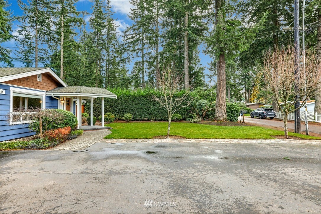 Property Photo:  7544 123rd Avenue NE  WA 98033 