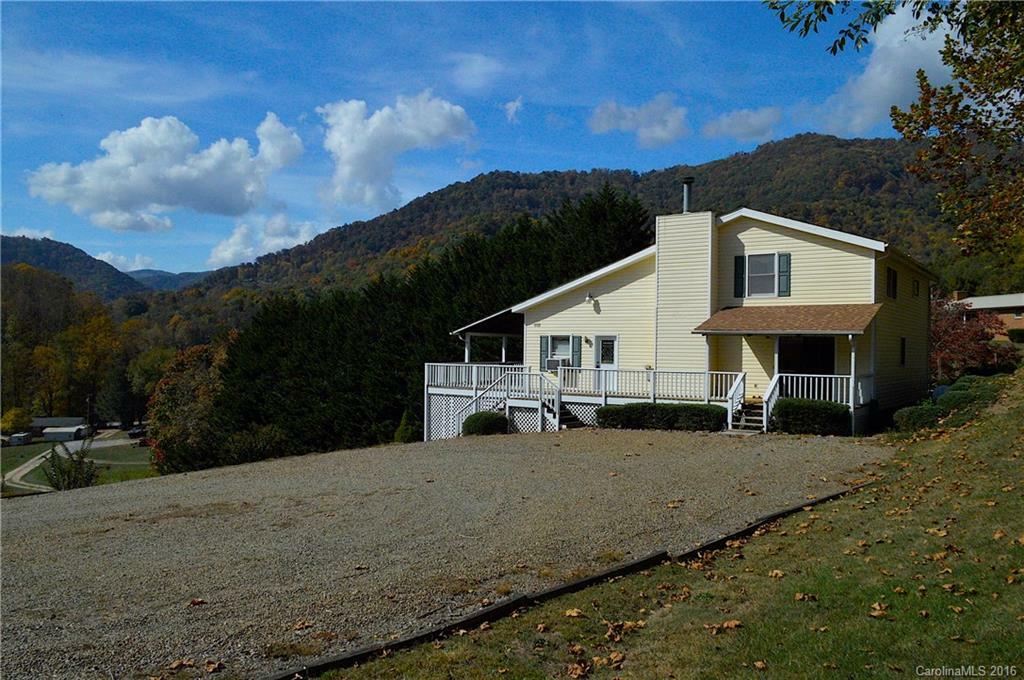 Property Photo: 102 Hollow Drive NC 28751