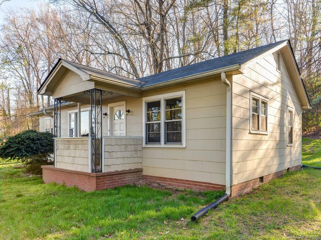 Property Photo:  200 Tracy Grove Road  NC 28792 