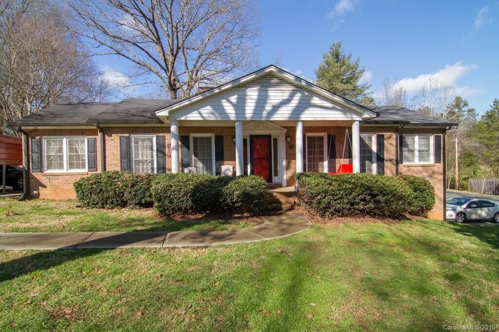 Property Photo: 233 Louise Drive NC 28164