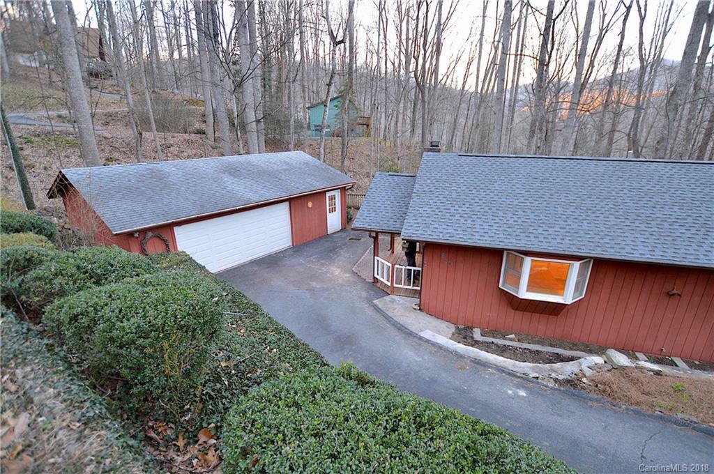 Property Photo: 624 Locust Drive NC 28751