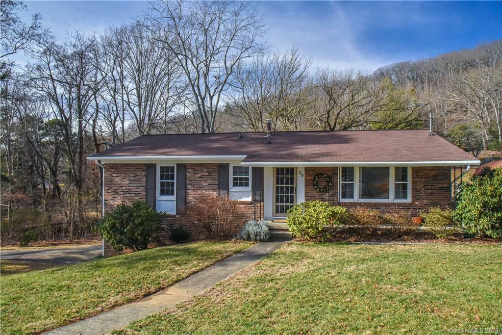 Property Photo: 29 Wake Robin Way NC 28805