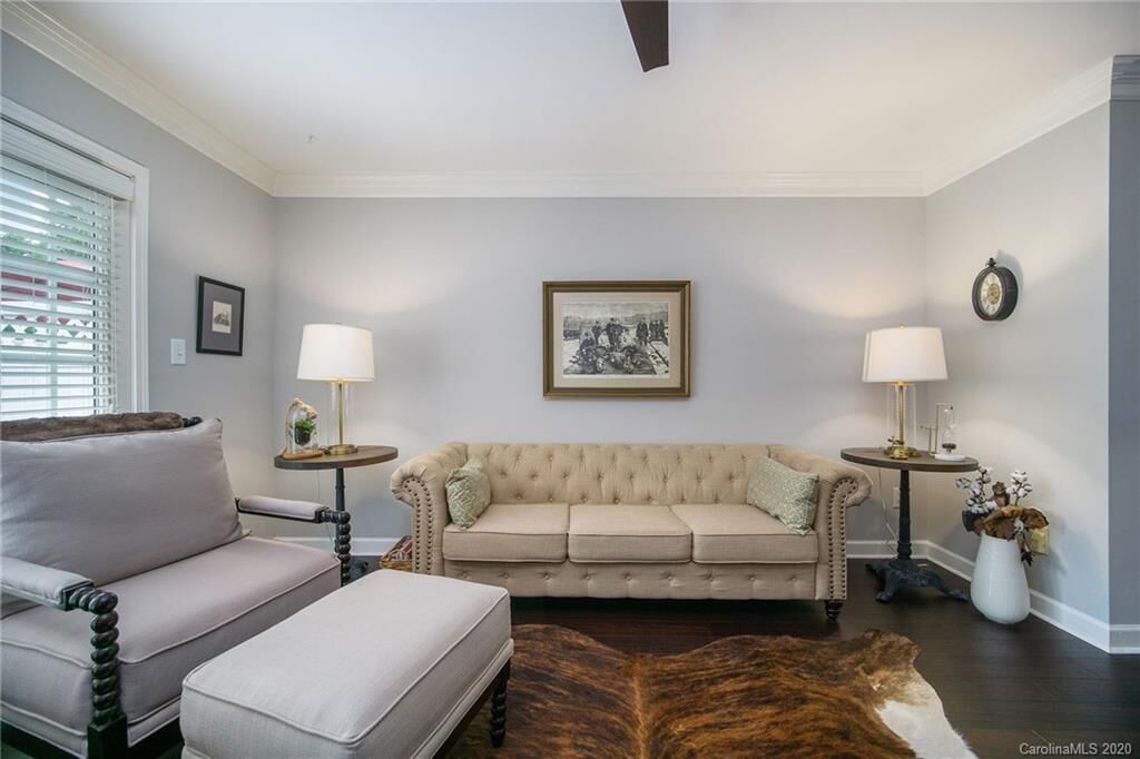 Property Photo: 1336 Green Oaks Lane B NC 28205