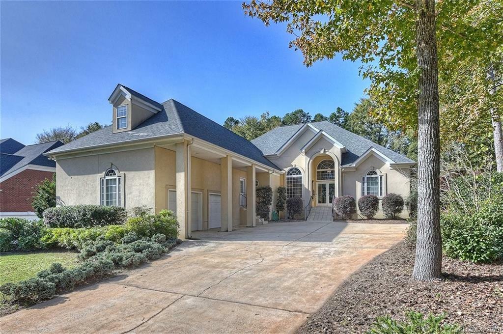 Property Photo:  7125 Olde Sycamore Drive  NC 28227 