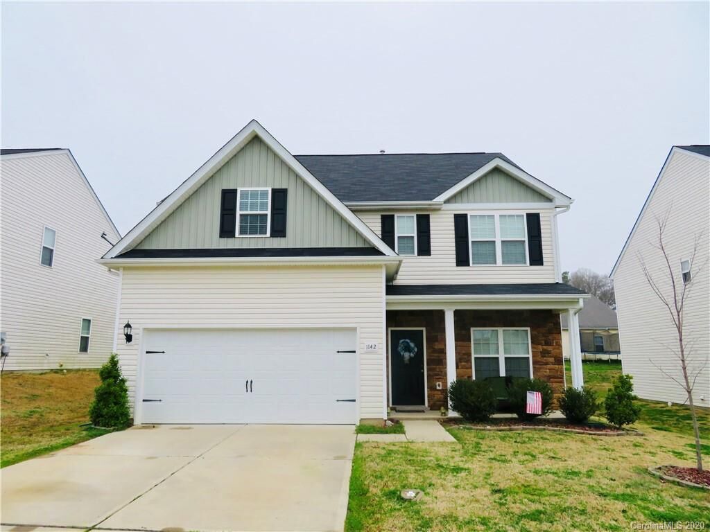 Property Photo:  1142 Blue Topaz Drive  NC 28034 