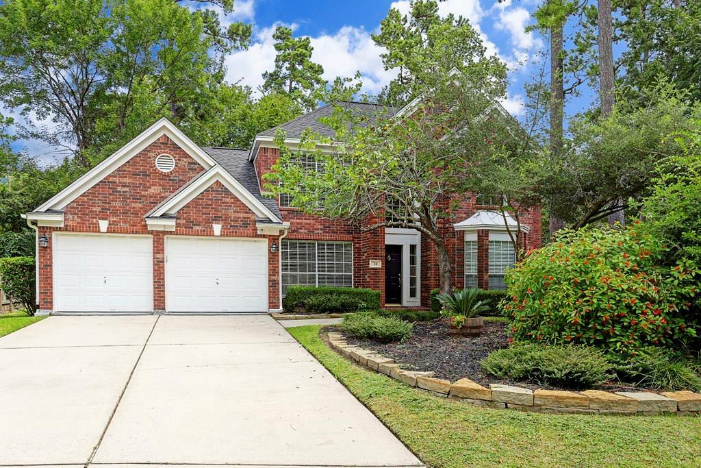 Property Photo: 38 Harpstone Place TX 77382