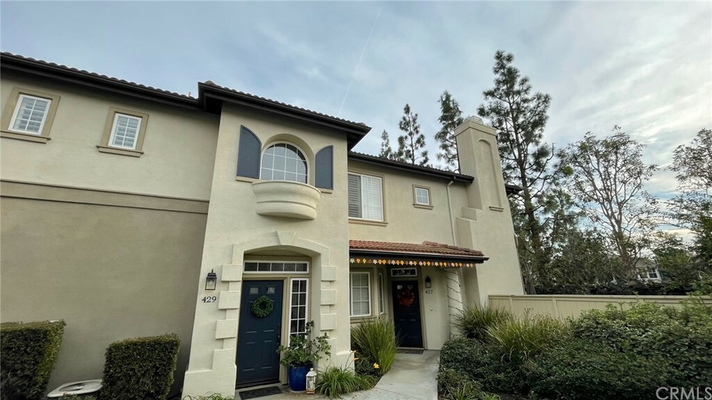 Property Photo:  429 Ridgeway  CA 92620 