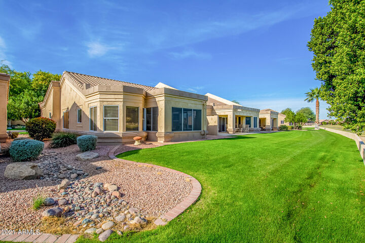 Property Photo: 8802 W Piute Avenue AZ 85382