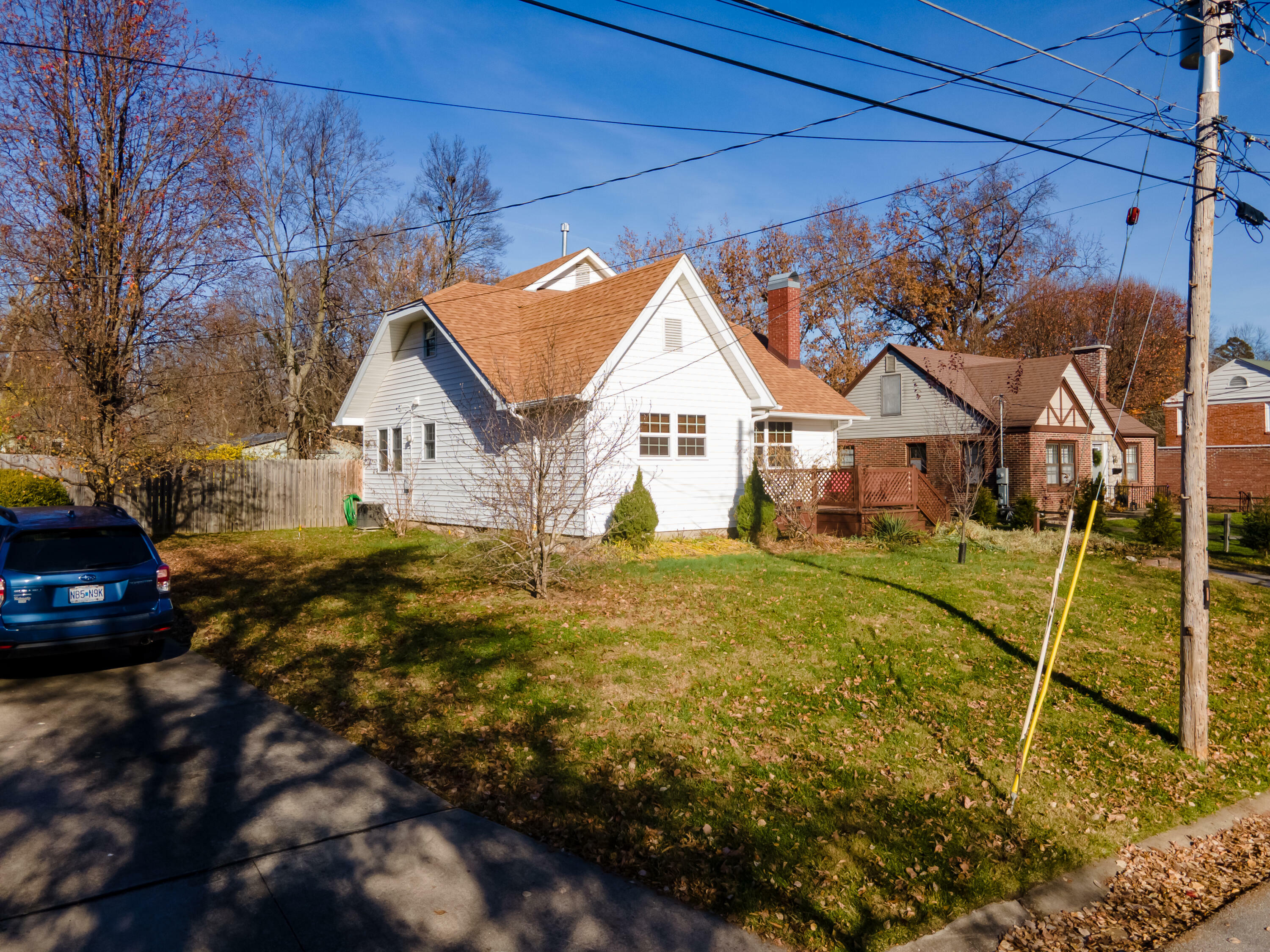 Property Photo:  911 Maupin Rd  MO 65203 