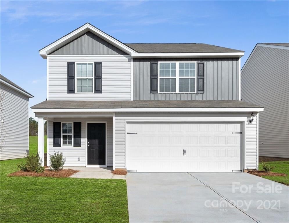 Property Photo: 9132 Creedmore Hills Drive NC 28214