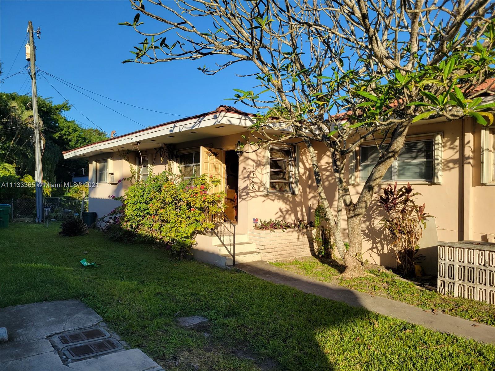 Property Photo: 1704 S Le Jeune Rd FL 33134
