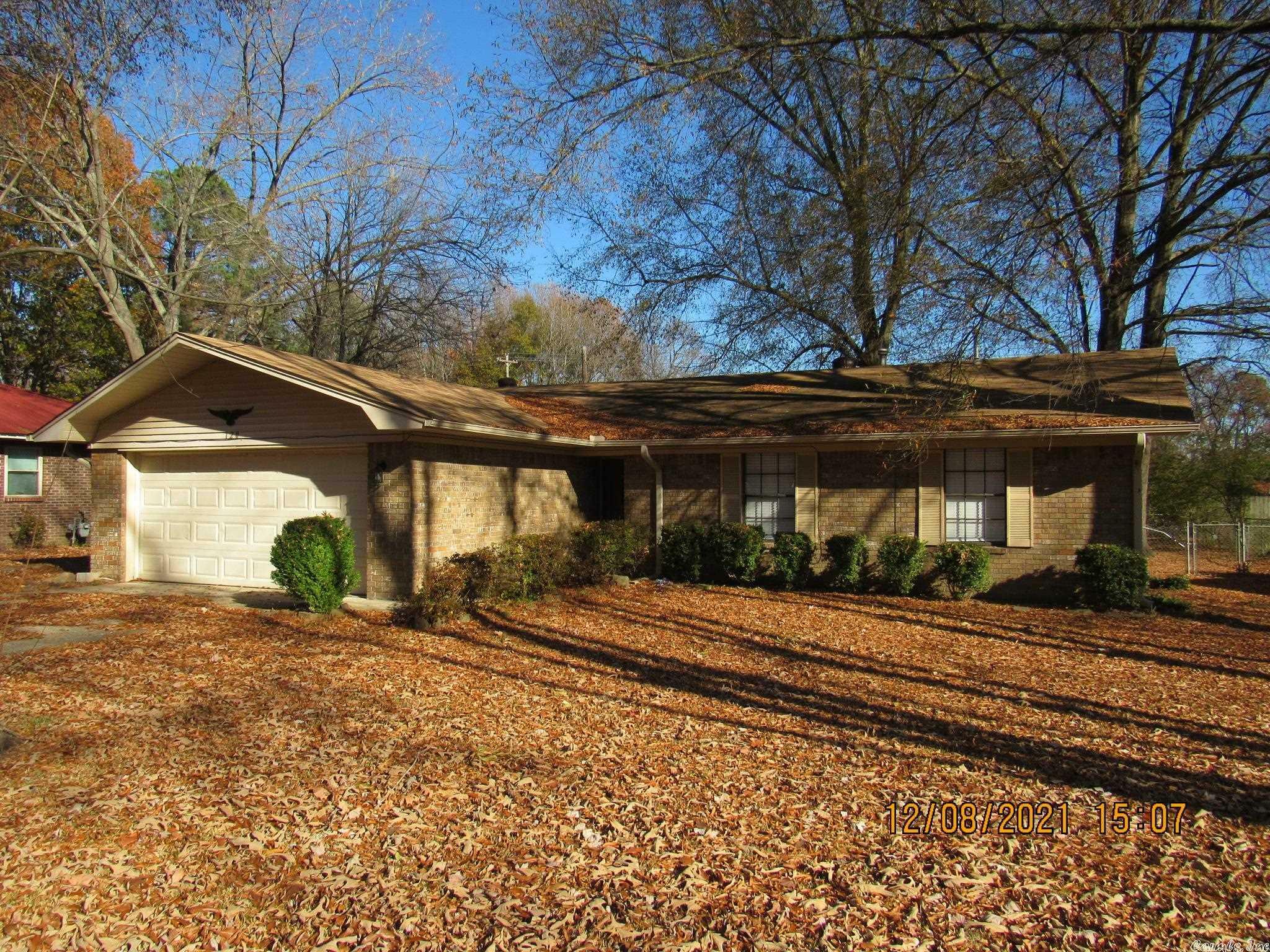 Property Photo:  120 Shamrock Drive  AR 72034 