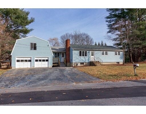 Property Photo: 1 Knowles Dr MA 01821