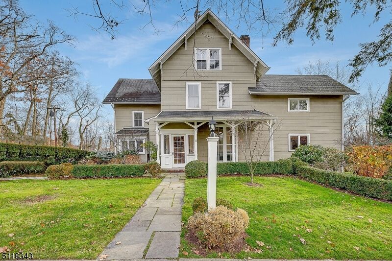 Property Photo: 422 Wyoming Ave NJ 07041