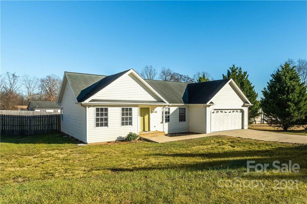 Property Photo:  2316 Clear Water Lane  NC 28658 