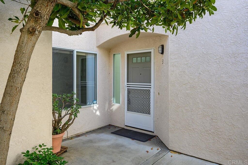 Property Photo:  400 Sanibelle Circle 3  CA 91910 