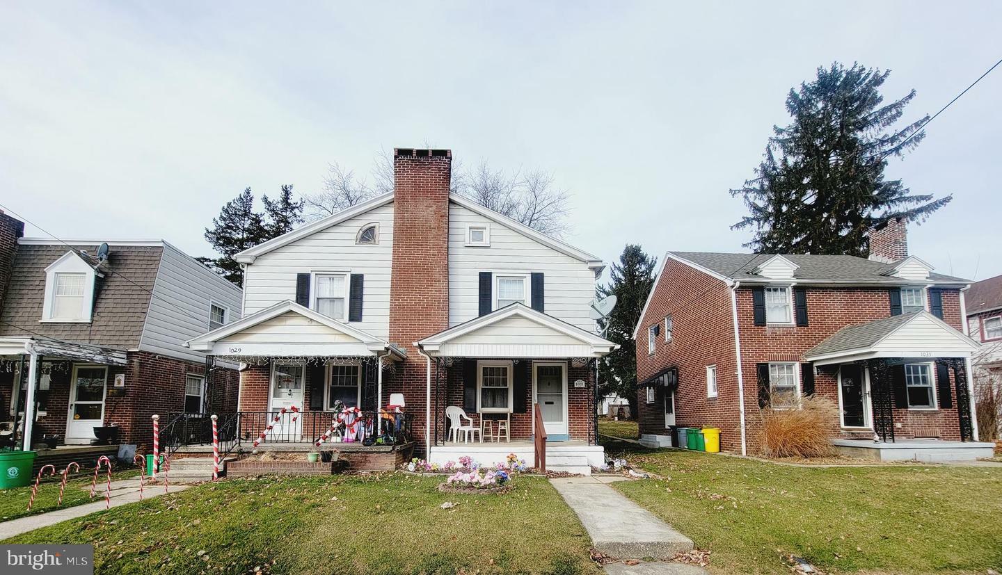 Property Photo:  1031 E King Street  PA 17403 