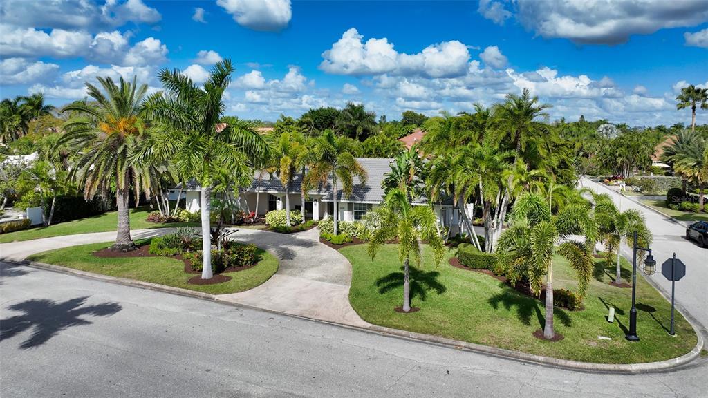 Property Photo:  605 Wild Turkey Lane  FL 34236 