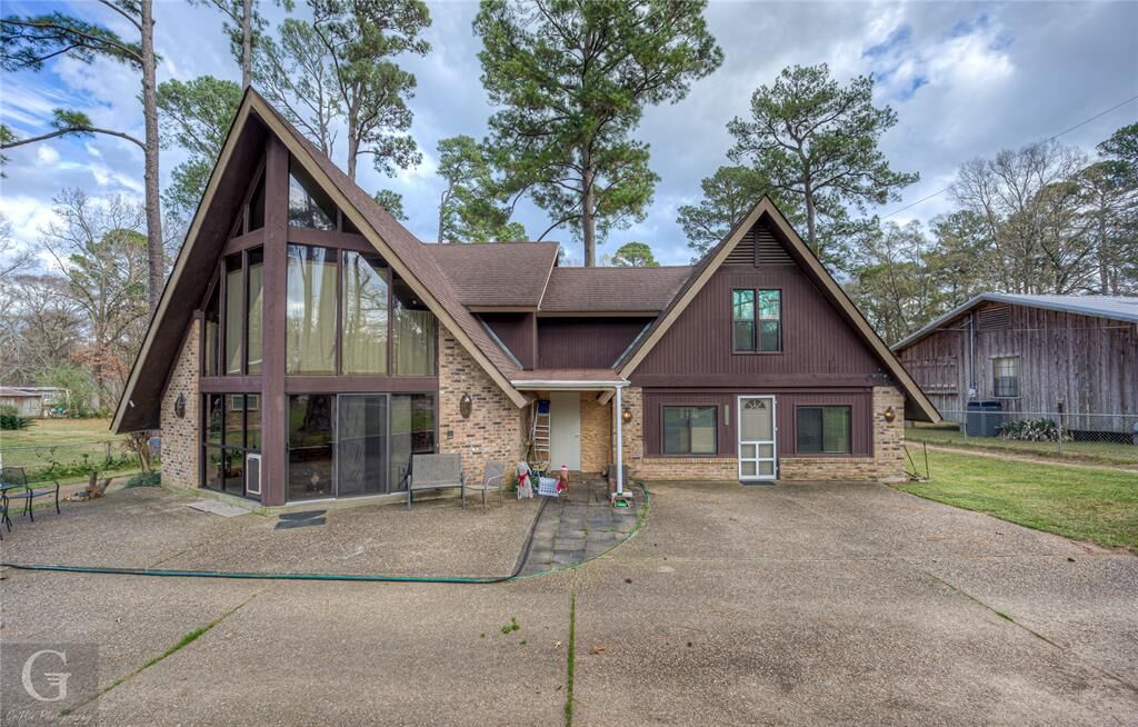 Property Photo:  3035 Wallace Drive  LA 71119 