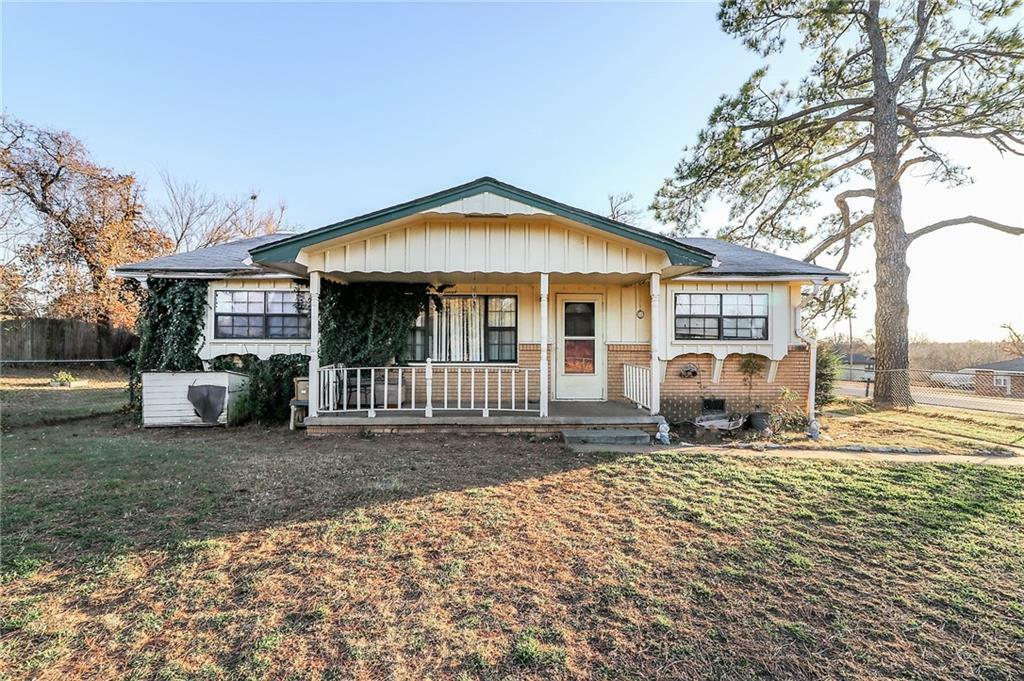 Property Photo: 1408 N Westminster Road OK 73130