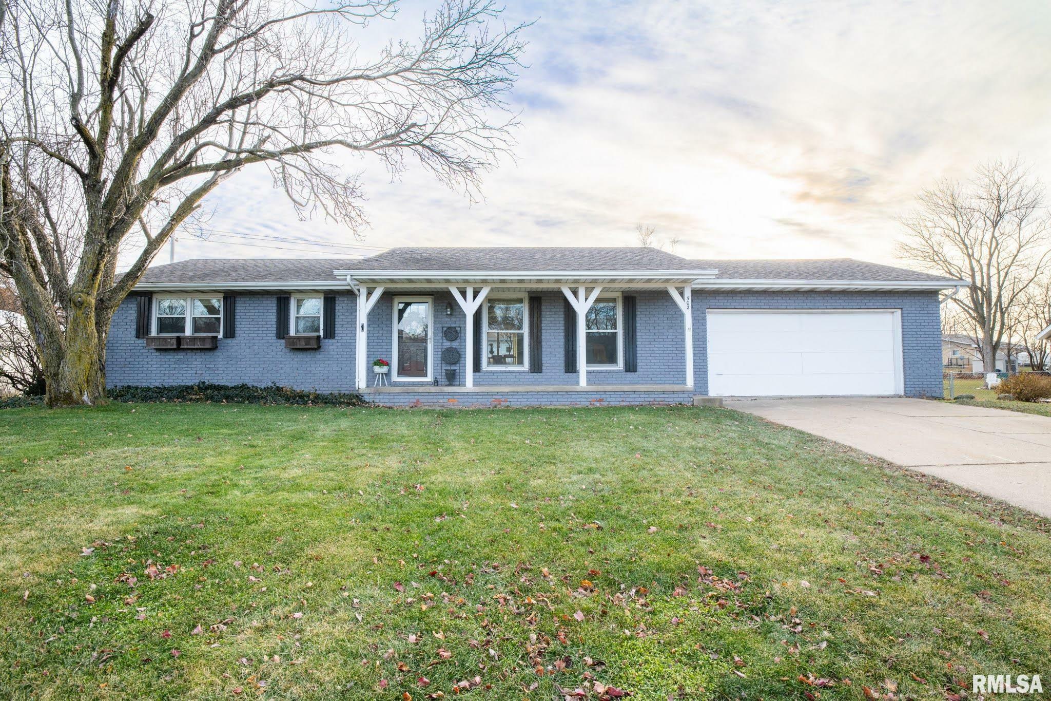 Property Photo:  502 Crestview  IL 61548 