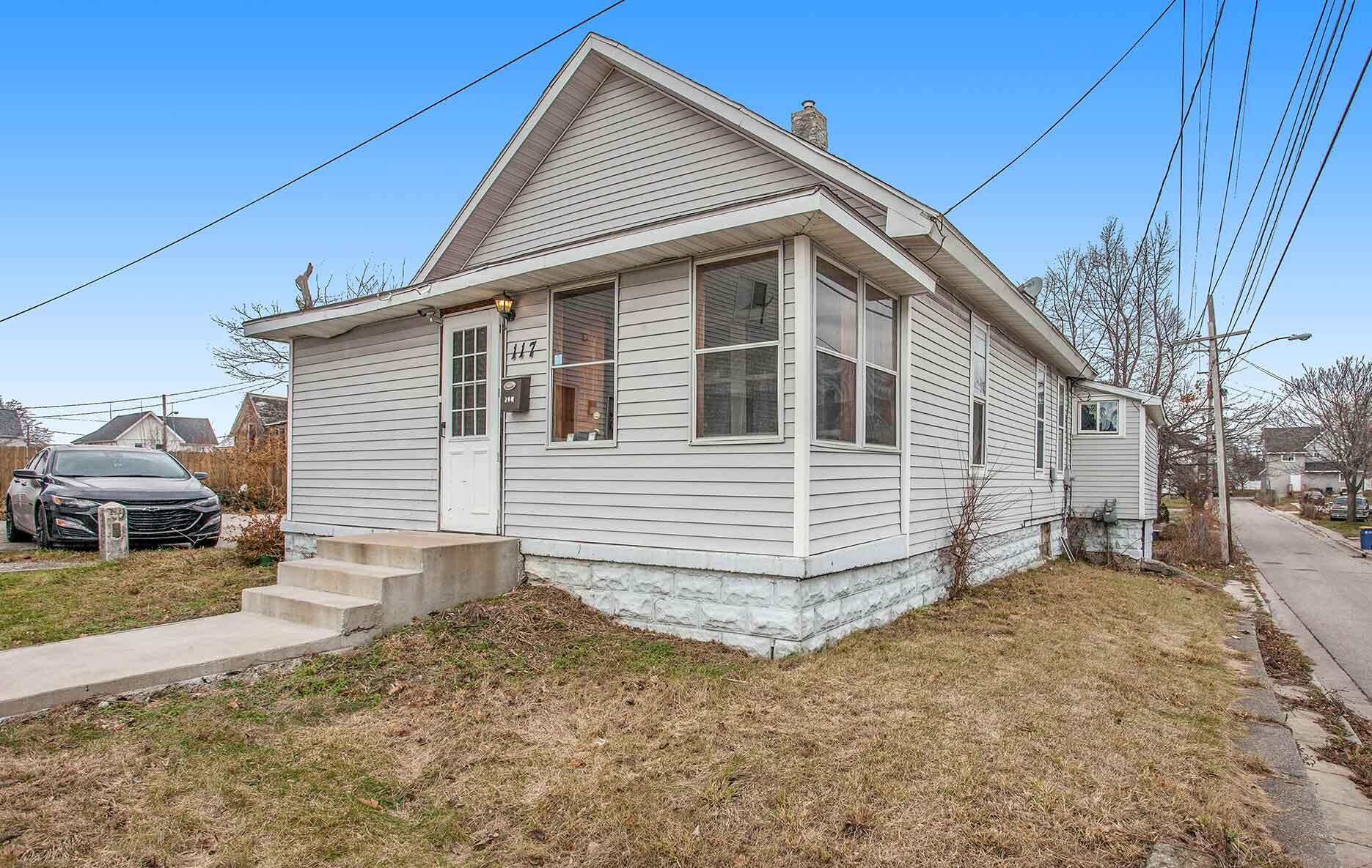 Property Photo: 117 Pleasant Street SE MI 49503