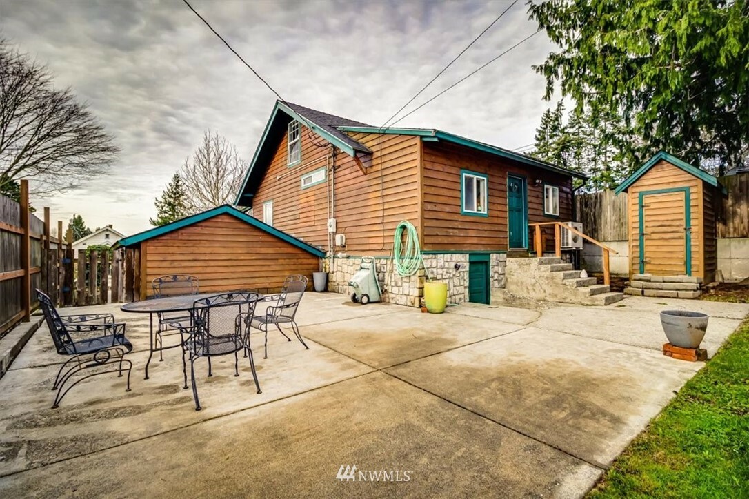 Property Photo:  1007 Oakes Avenue  WA 98201 