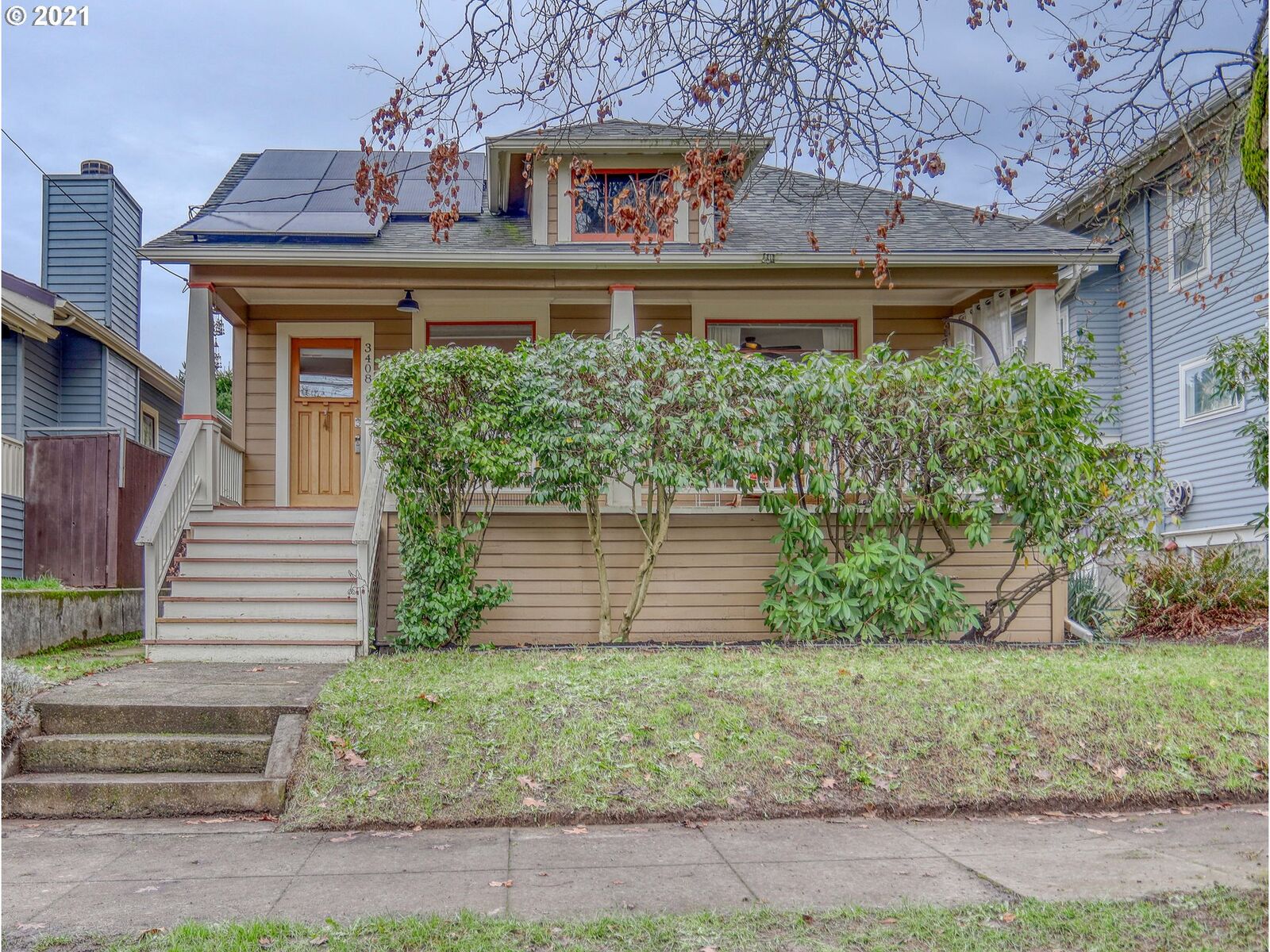 Property Photo:  3408 SE 28th Ave  OR 97202