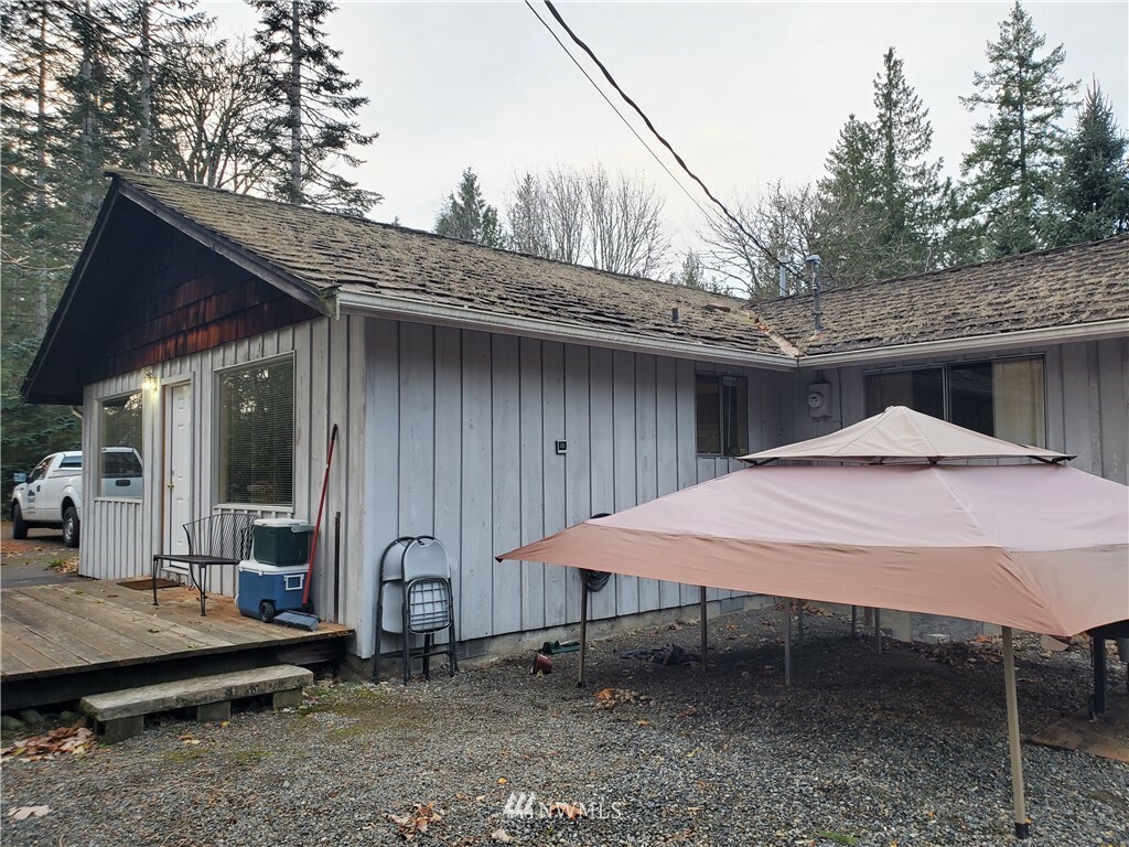 Property Photo: 31254 E Lake Morton Drive SE WA 98042