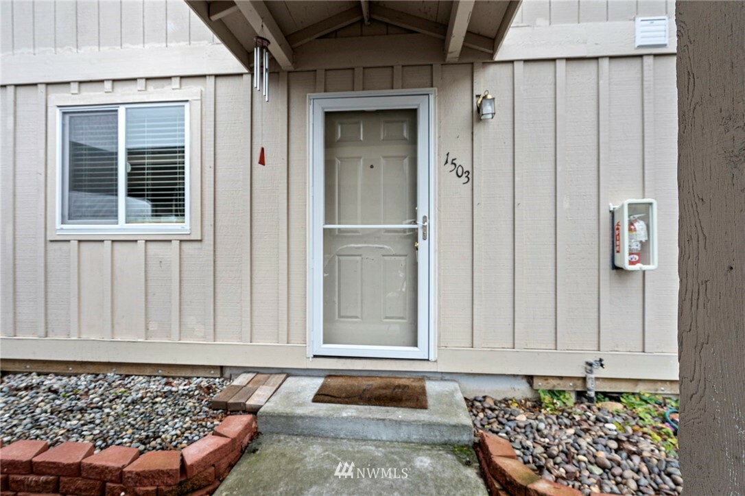 Property Photo:  1503 104th Street E  WA 98445 