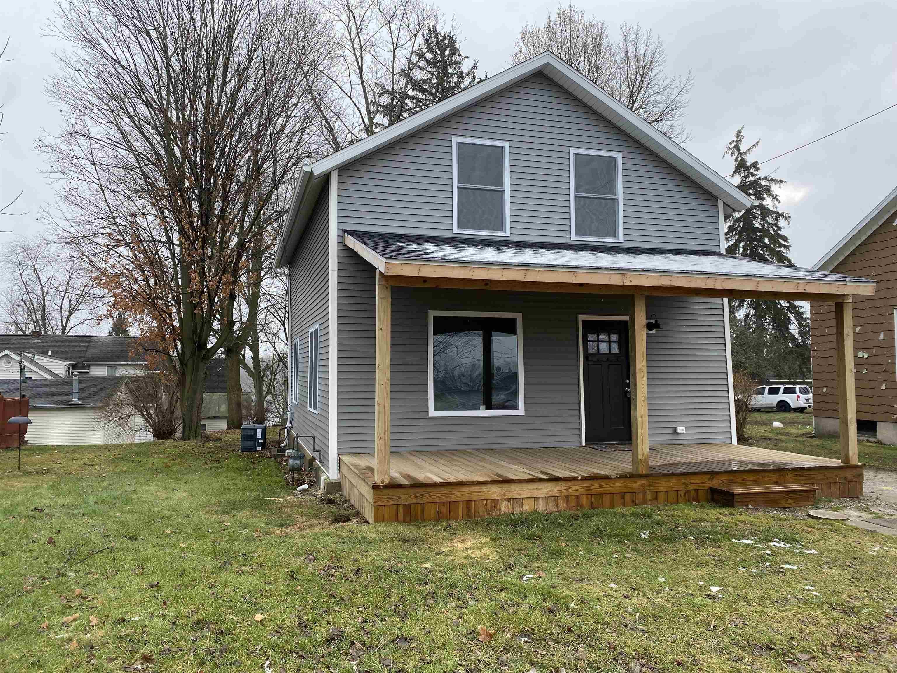 Property Photo:  407 Sherman Street  IN 46755 