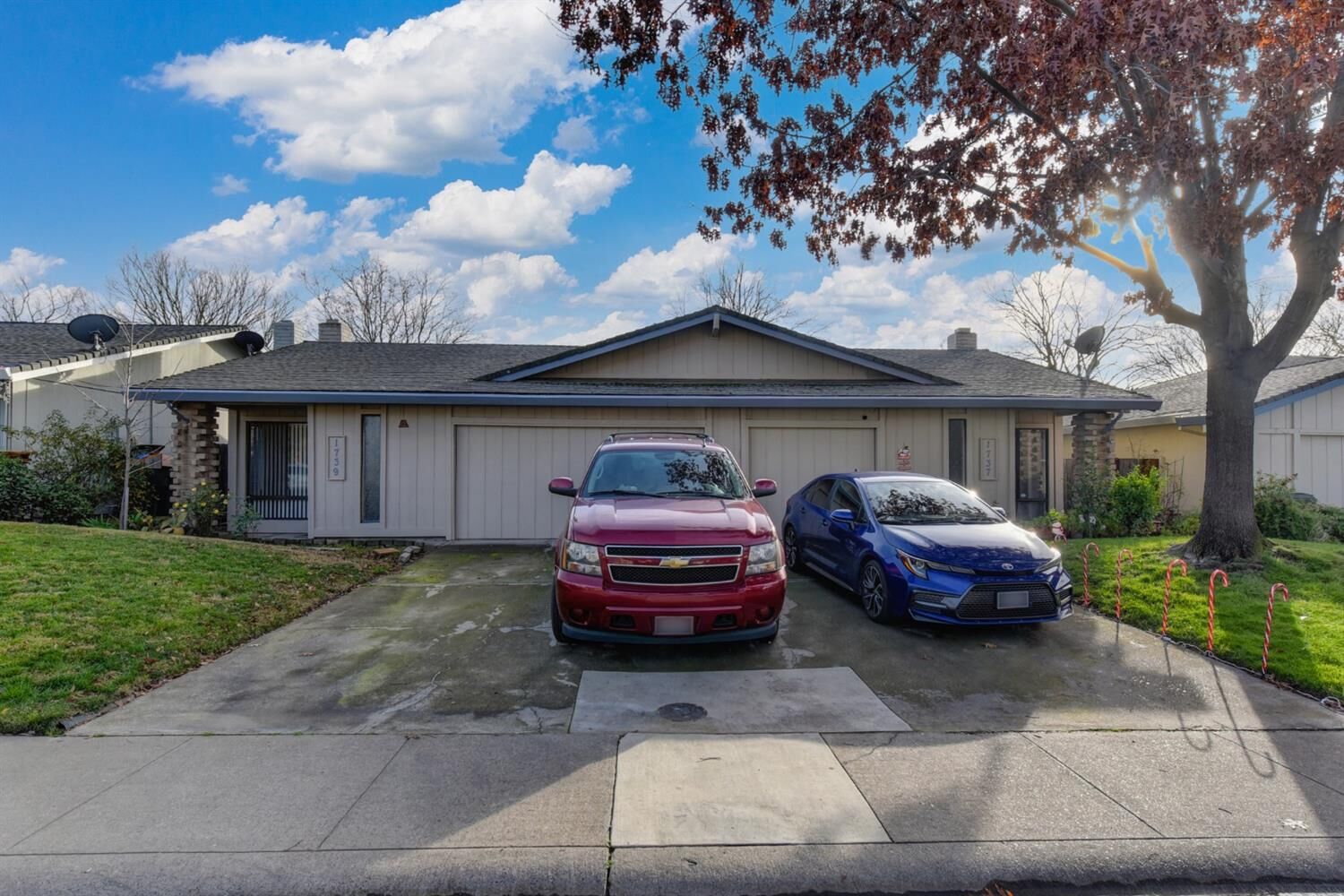 Property Photo:  1737 1739 Avondale Avenue  CA 95825 