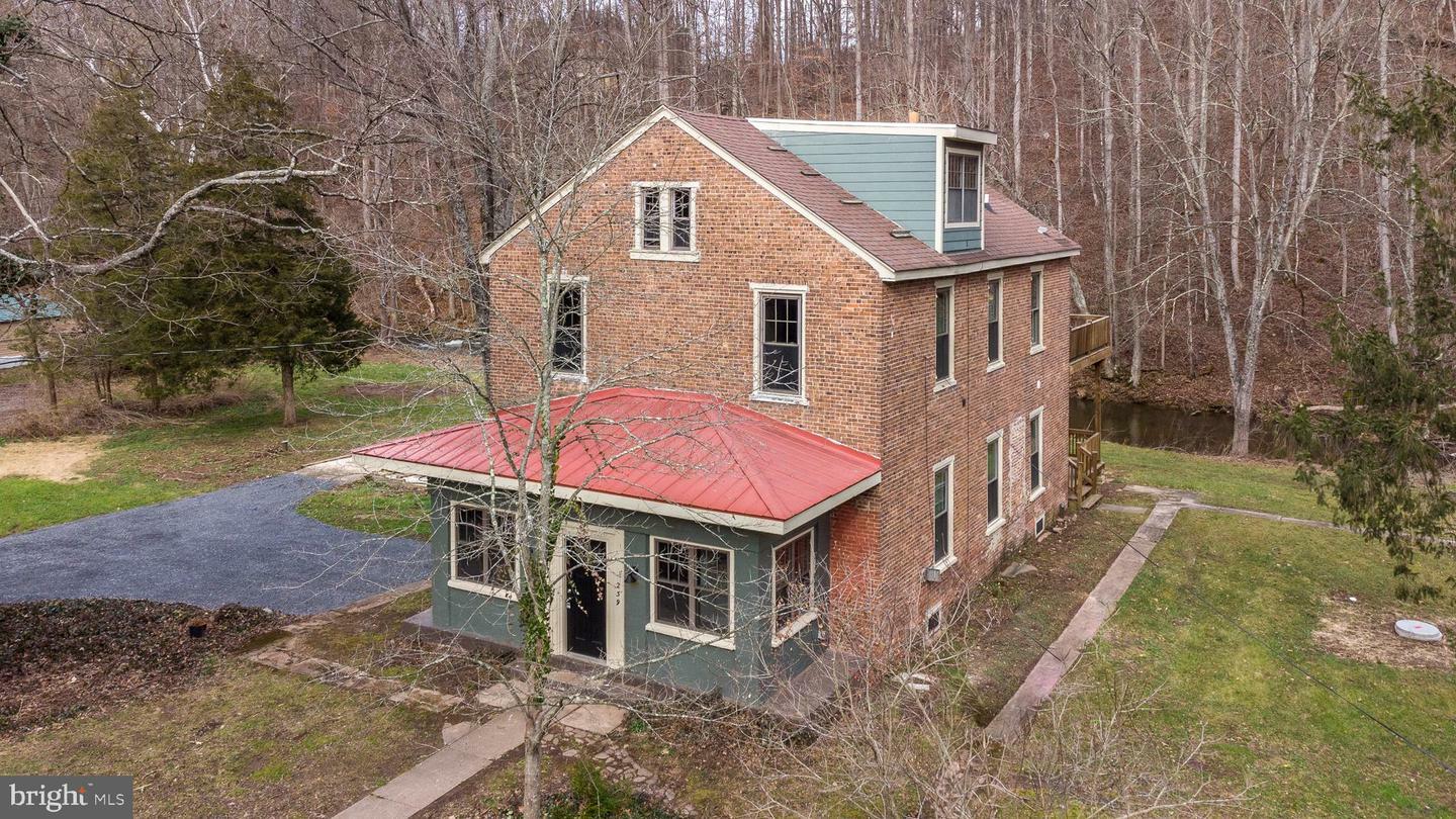 Property Photo:  239 Red Bridge Road  PA 18930 