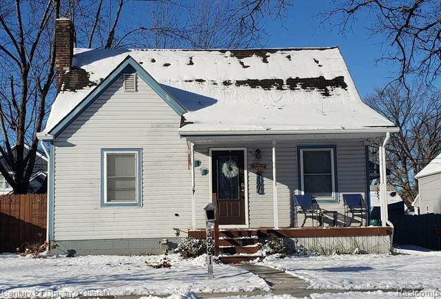 Property Photo:  3991 Thomas Avenue  MI 48072 